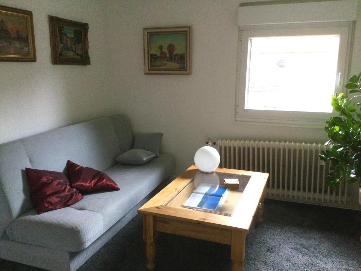 Privates Ferienwohnung Im Einfamilienhaus * Düsseldorf